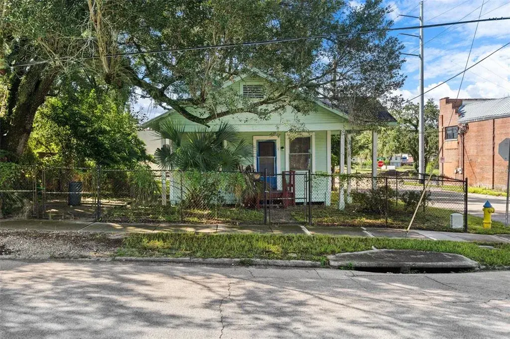915 E Sitka Street, Tampa, FL, 33604