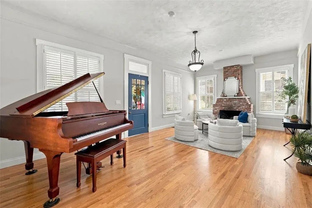 Spacious Entrance with woodburning fireplace