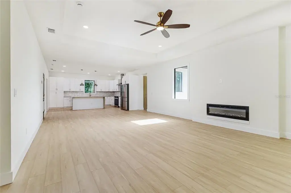 Property for sale at 7901 N GREENWOOD AVENUE, TAMPA, FL, 33604