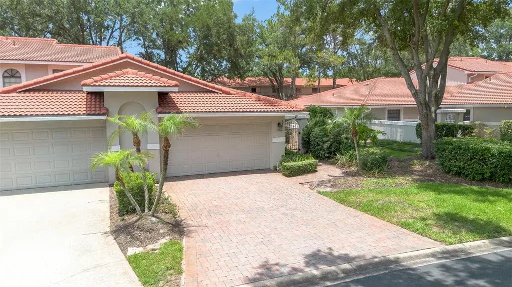 Property for sale at 8237 BREEZE COVE LANE, ORLANDO, FL, 32819