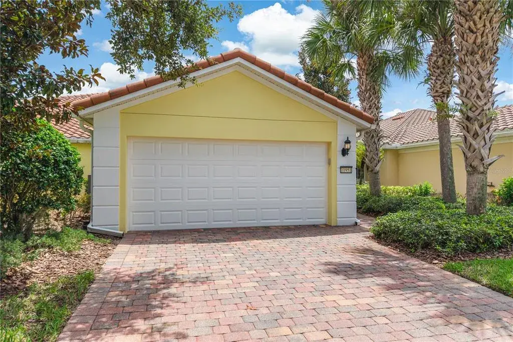 Property for sale at 11951 FIORE DRIVE, ORLANDO, FL, 32827