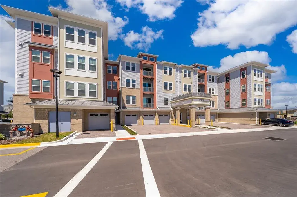 Property for sale at 7521 LAUREATE BOULEVARD UNIT 5208, ORLANDO, FL, 32827