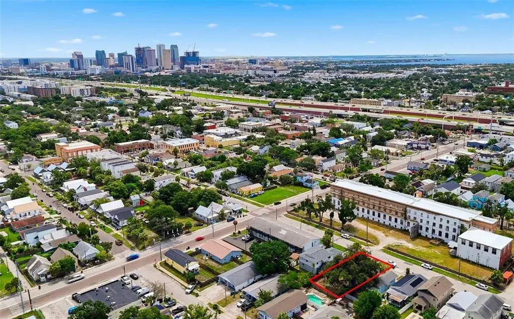 Property for sale at 2517 W SPRUCE STREET, TAMPA, FL, 33607