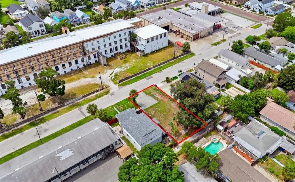 Property for sale at 2517 W SPRUCE STREET, TAMPA, FL, 33607