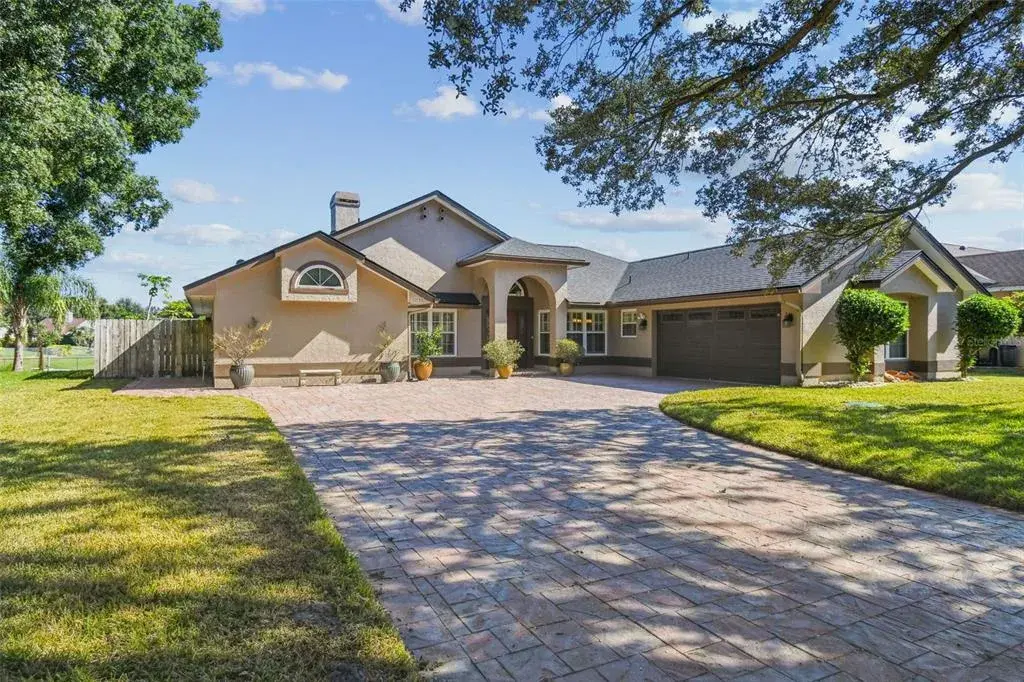 Oversized paver driveway - Welcome Home!