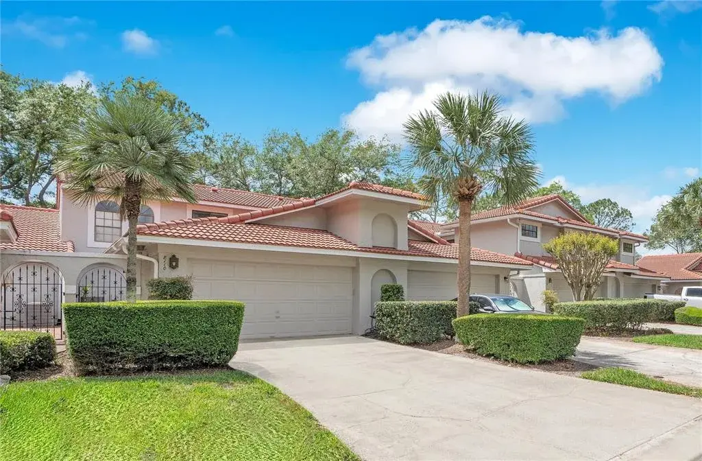 Welcome home to your updated 3 bedrooms 2.5 baths Naples floor plan.