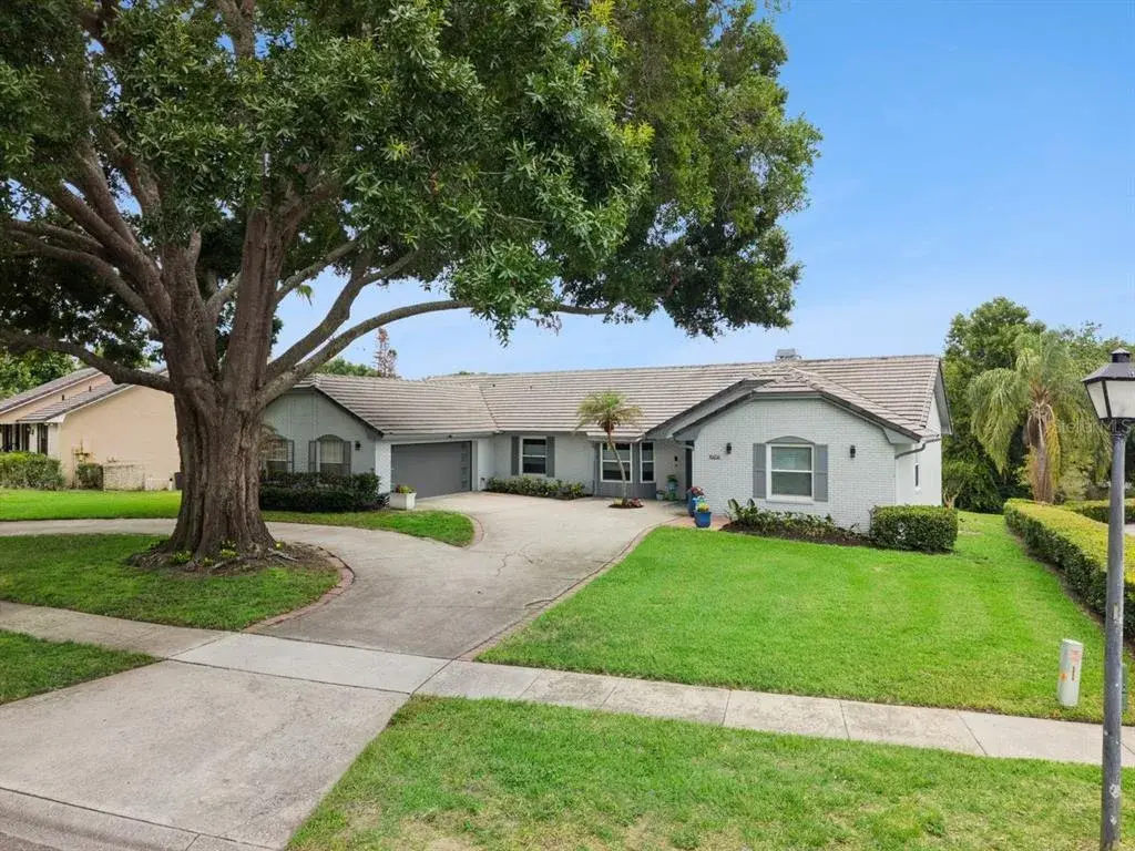 8606 Lost Cove Drive, Orlando, FL, 32819