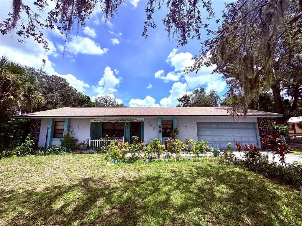 205 N Manatee Avenue, Davenport, FL, 33837