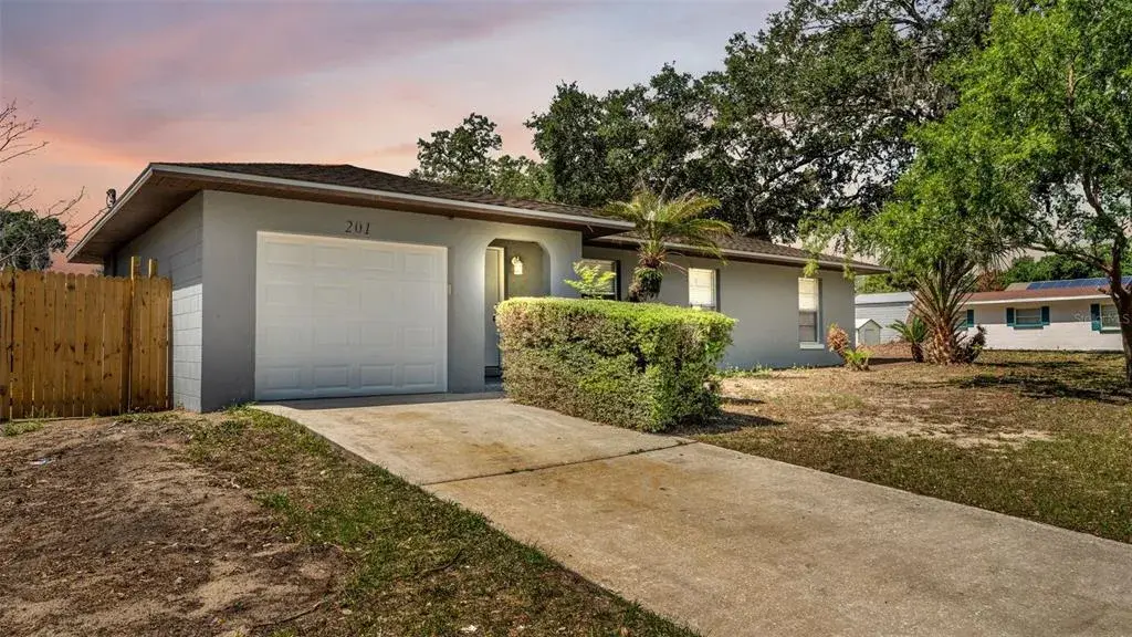 201 E Pine Street, Davenport, FL, 33837