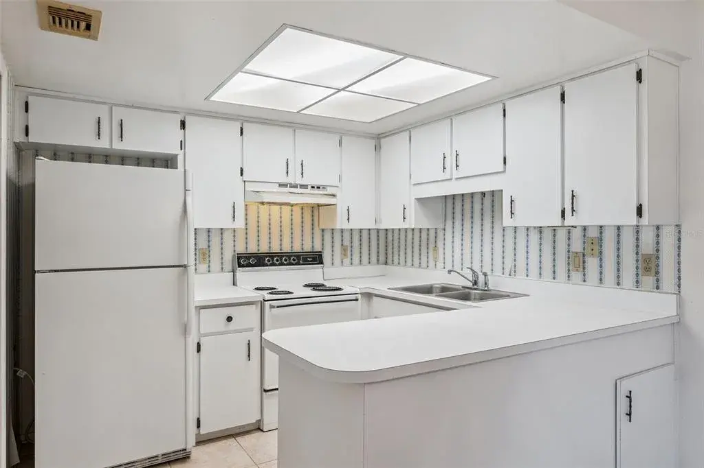 Property for sale at 93 WINDTREE LANE UNIT 102, WINTER GARDEN, FL, 34787