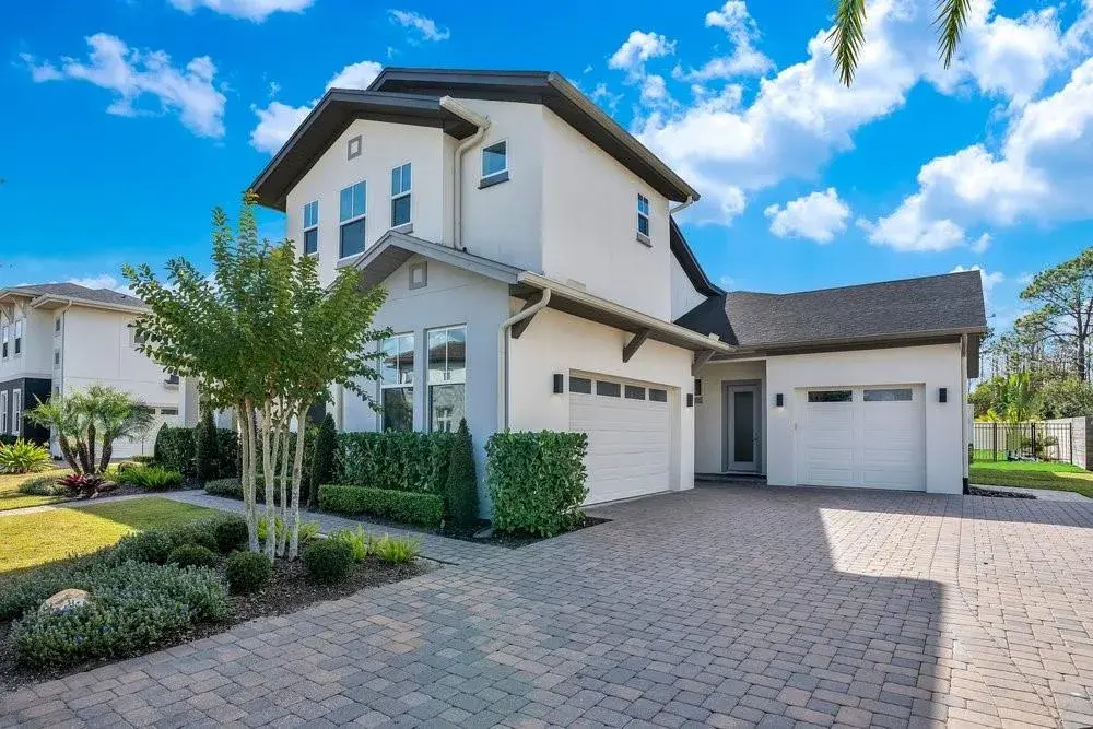 3 Car-Garage w/ Driveway