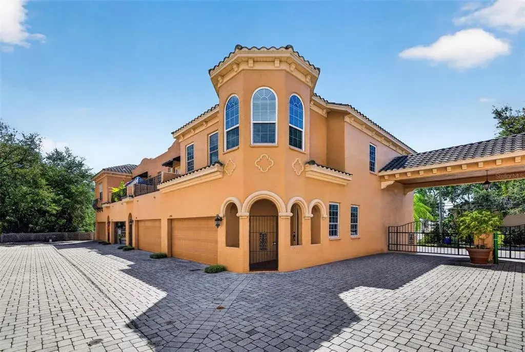 Property for sale at 2908 HANSEN MANOR LANE, TAMPA, FL, 33611
