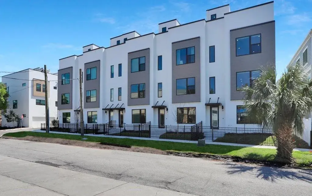 Property for sale at 2506 W CLEVELAND STREET UNIT 20, TAMPA, FL, 33609