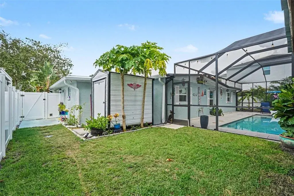 Property for sale at 3204 W PEARL AVENUE, TAMPA, FL, 33611