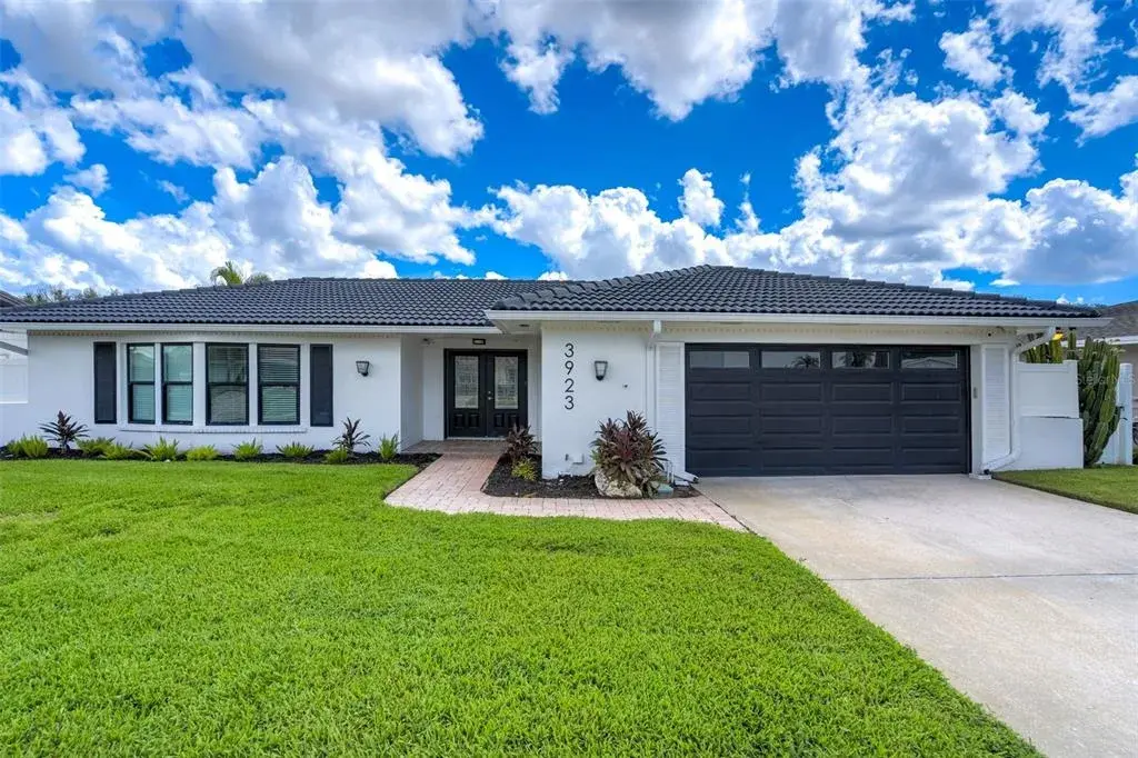 Property for sale at 3923 DORAL DRIVE, TAMPA, FL, 33634