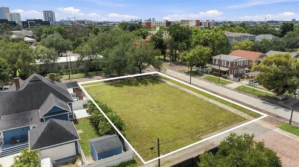 Property for sale at 109 W FRANCES AVENUE, TAMPA, FL, 33602