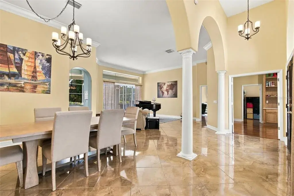 Family Room - virtually staged