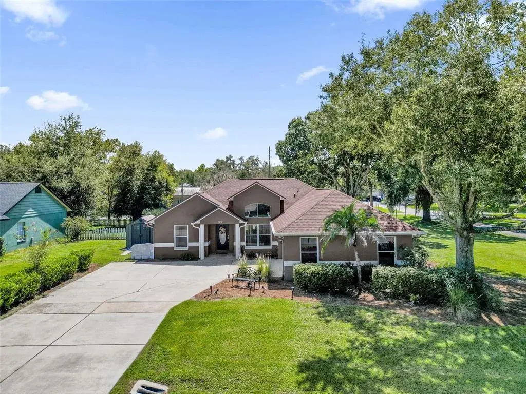 Property for sale at 100 MATHER SMITH DRIVE, OAKLAND, FL, 34760