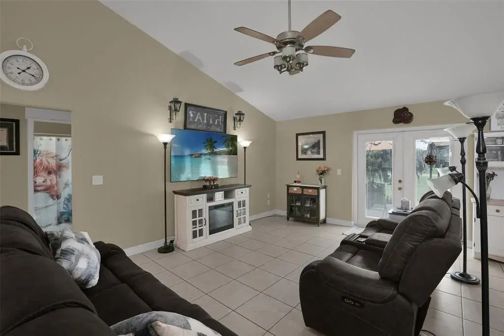 Property for sale at 100 MATHER SMITH DRIVE, OAKLAND, FL, 34760