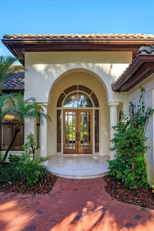 Grand Front Entry