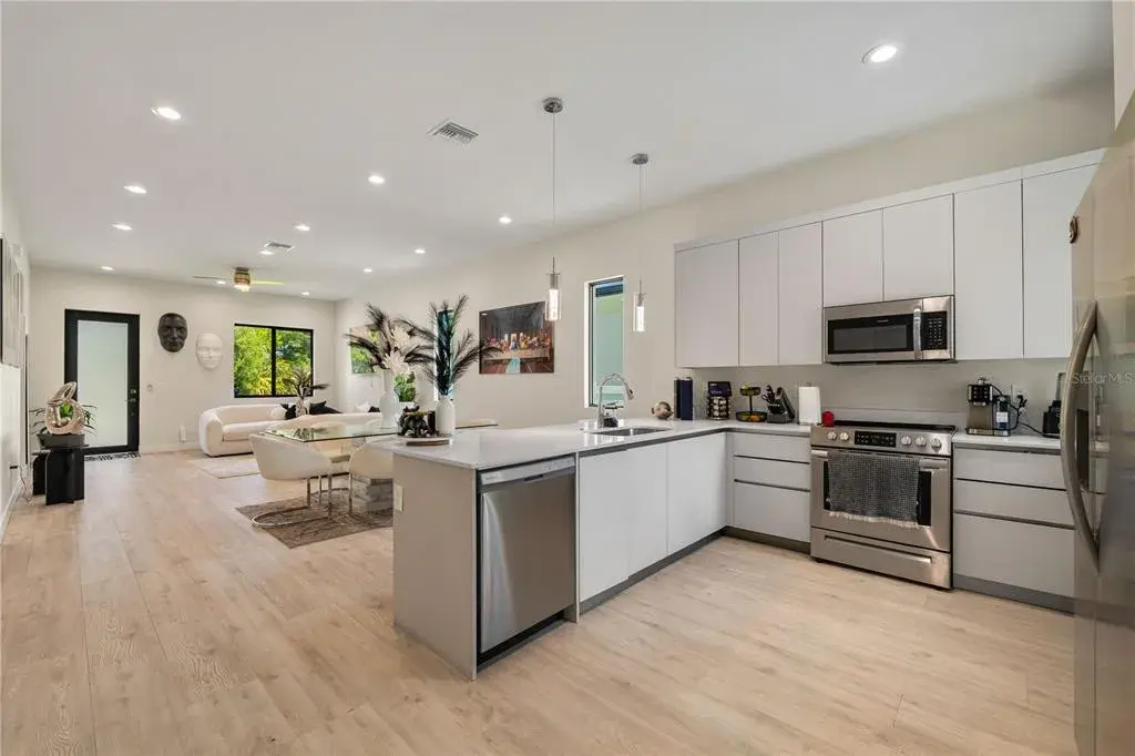 Property for sale at 404 E SEWARD STREET, TAMPA, FL, 33604