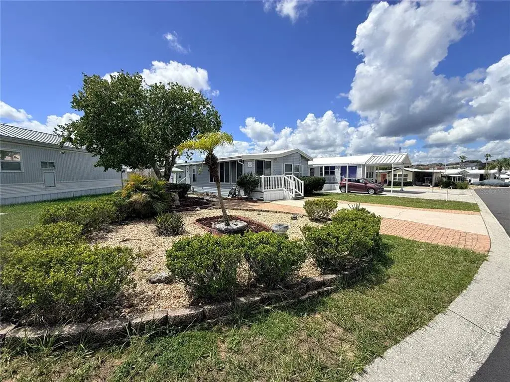 Property for sale at 427 CENTER CREST BOULEVARD, DAVENPORT, FL, 33837
