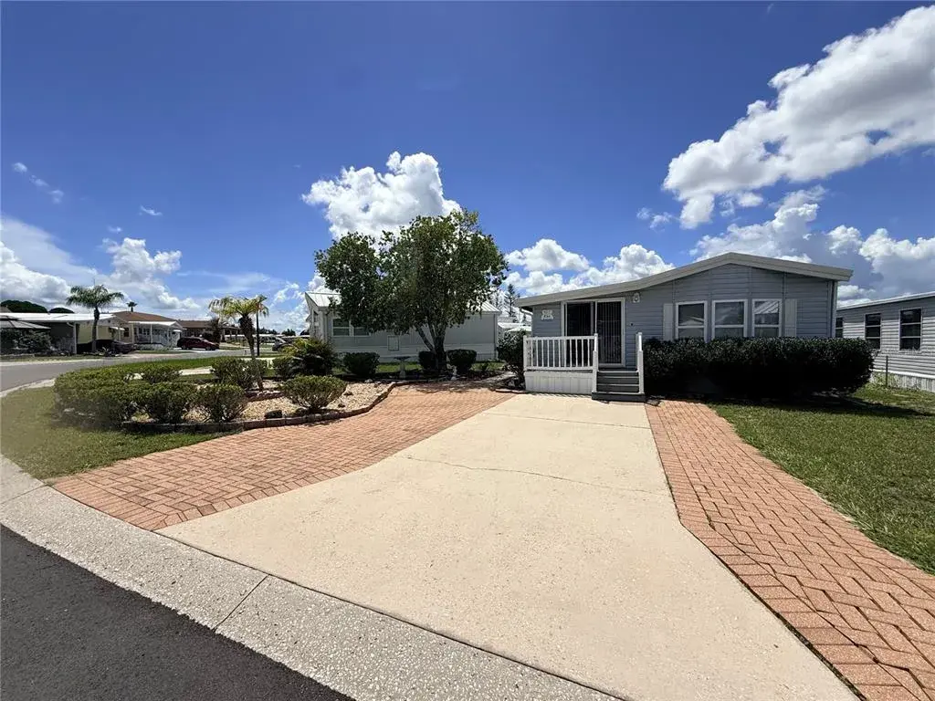 Property for sale at 427 CENTER CREST BOULEVARD, DAVENPORT, FL, 33837