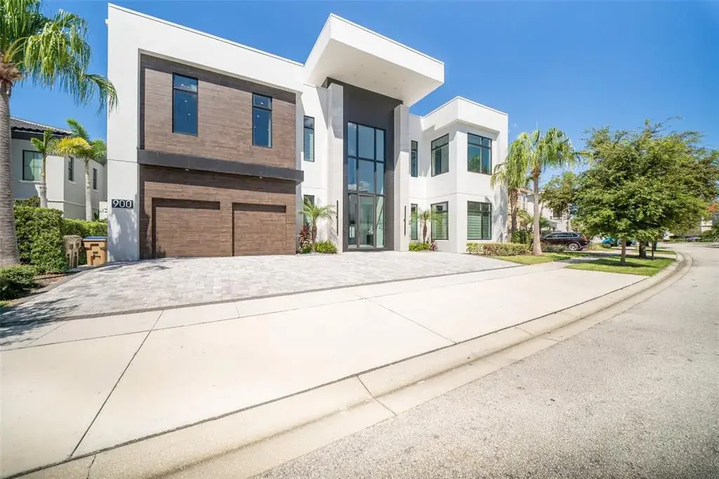 Property for sale at 900 GOLDEN BEAR DRIVE, REUNION, FL, 34747
