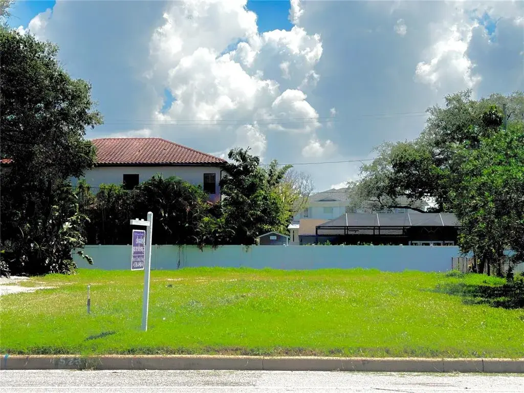 Property for sale at 523 W DAVIS BOULEVARD, TAMPA, FL, 33606