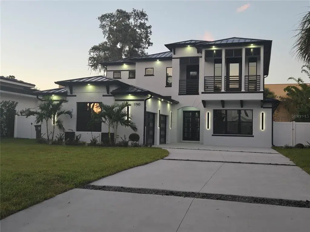 Property for sale at 1760 OAKHURST AVENUE, WINTER PARK, FL, 32789