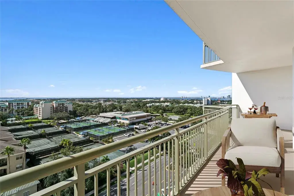 Property for sale at 450 KNIGHTS RUN AVENUE UNIT 1004, TAMPA, FL, 33602