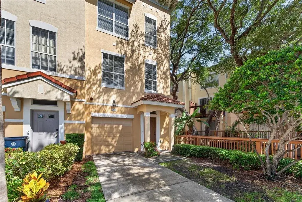 Property for sale at 3186 BAYSHORE OAKS DRIVE, TAMPA, FL, 33611