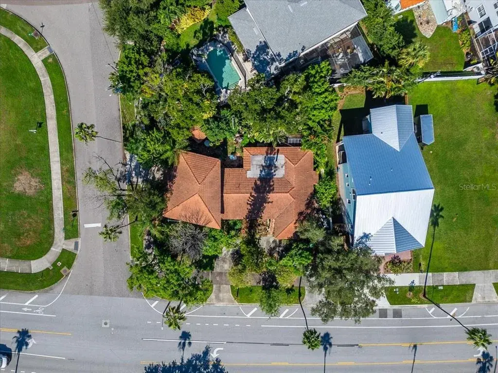 Property for sale at 114 W DAVIS BOULEVARD, TAMPA, FL, 33606