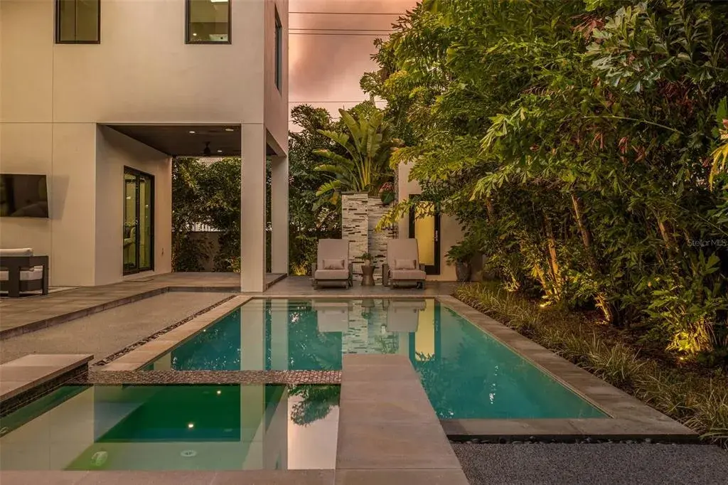 Property for sale at 3600 W KENSINGTON AVENUE, TAMPA, FL, 33629