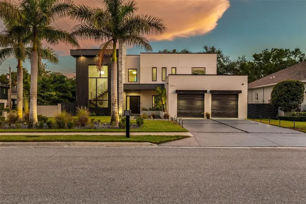 Property for sale at 3600 W KENSINGTON AVENUE, TAMPA, FL, 33629