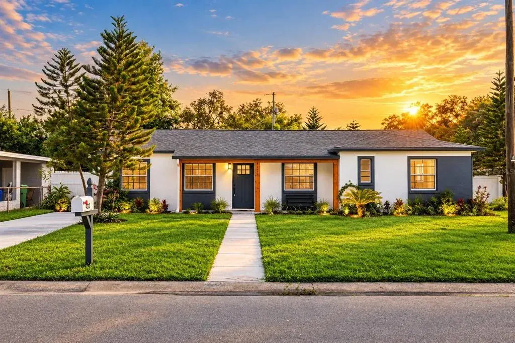 Property for sale at 4232 W BAY VIEW AVENUE, TAMPA, FL, 33611
