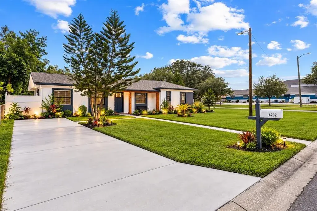 Property for sale at 4232 W BAY VIEW AVENUE, TAMPA, FL, 33611