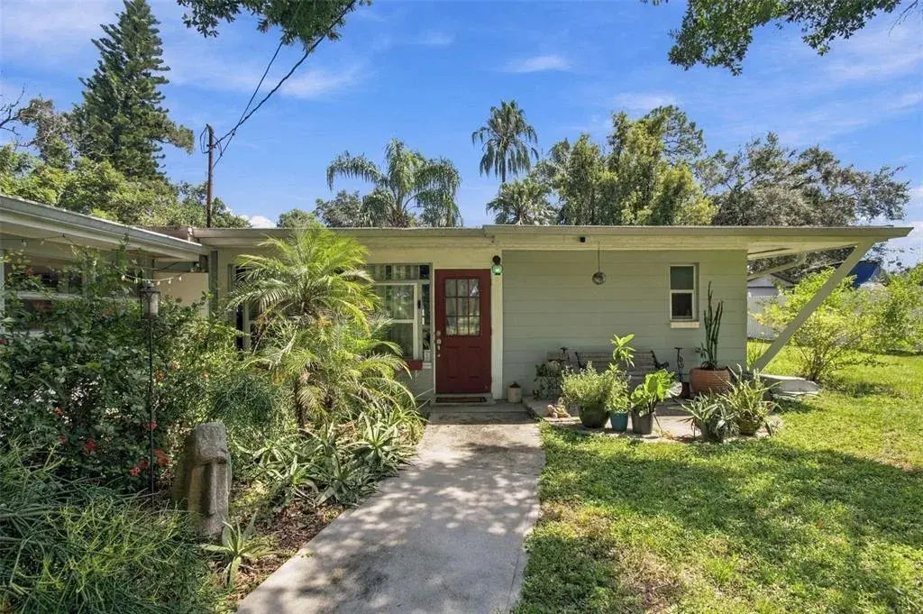 Property for sale at 10803 N OREGON CIRCLE, TAMPA, FL, 33612