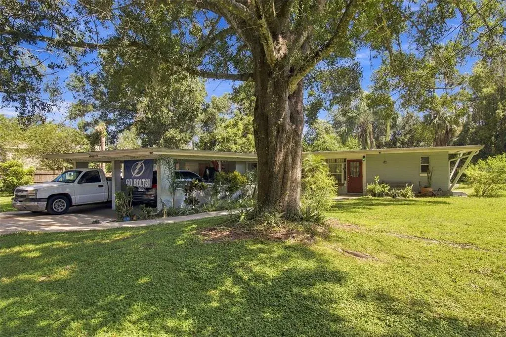 Property for sale at 10803 N OREGON CIRCLE, TAMPA, FL, 33612