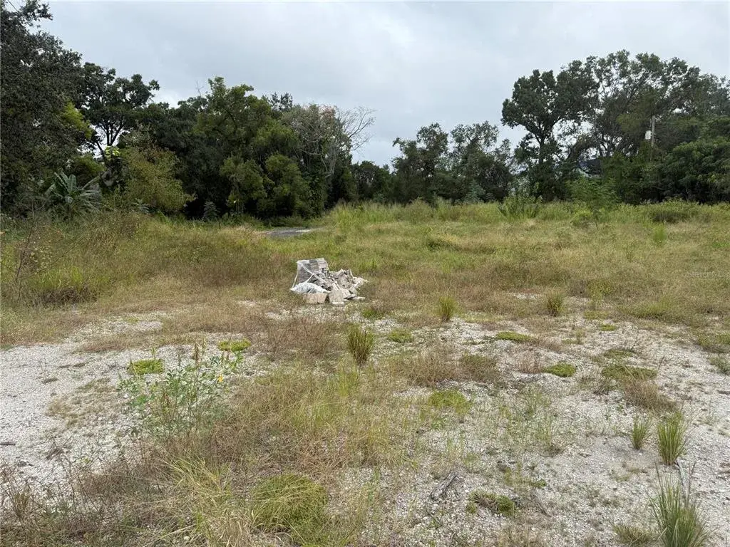 Property for sale at 145 W COUNTRY CLUB DRIVE, TAMPA, FL, 33612