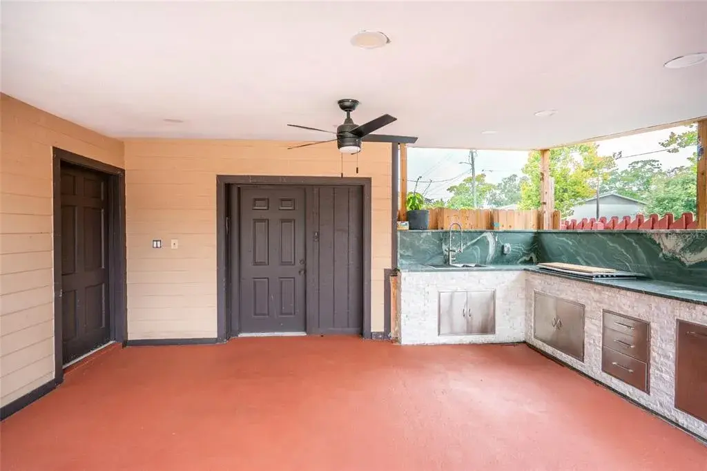 Property for sale at 9241 N 52ND STREET, TAMPA, FL, 33617