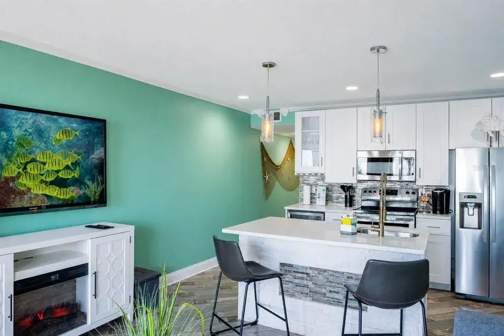 Property for sale at 2506 N ROCKY POINT DRIVE UNIT 331, TAMPA, FL, 33607