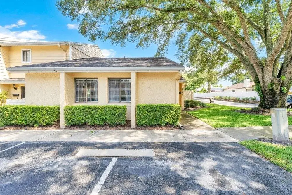Property for sale at 5395 EMERALD ISLE DRIVE UNIT 1011, ORLANDO, FL, 32812