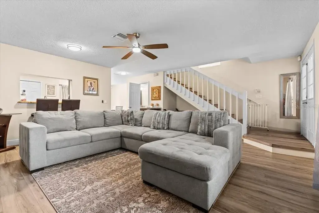 1st floor living room