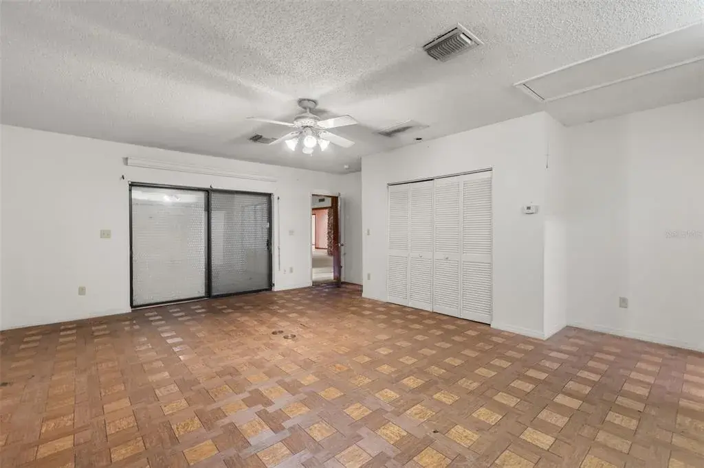 Property for sale at 3889 N LAKE ORLANDO PARKWAY, ORLANDO, FL, 32808