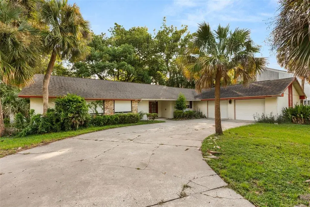Property for sale at 3889 N LAKE ORLANDO PARKWAY, ORLANDO, FL, 32808