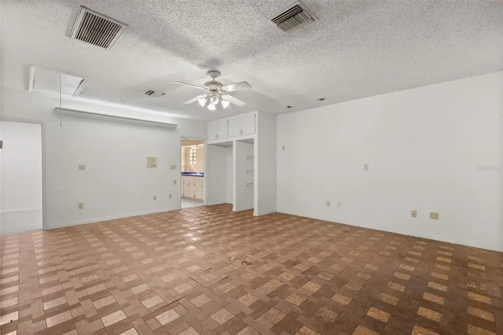 Property for sale at 3889 N LAKE ORLANDO PARKWAY, ORLANDO, FL, 32808