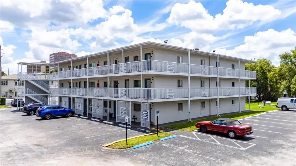 Property for sale at 320 LAKEVIEW STREET UNIT 323, ORLANDO, FL, 32804