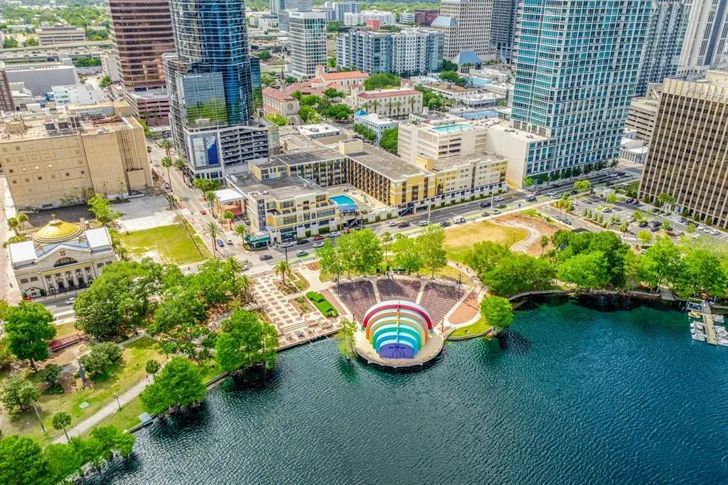 This WELL-MAINTAINED 2-bedroom, 2-bath second-floor condo is perfectly positioned just across the street from LAKE EOLA PARK, offering the ultimate walkable lifestyle.
