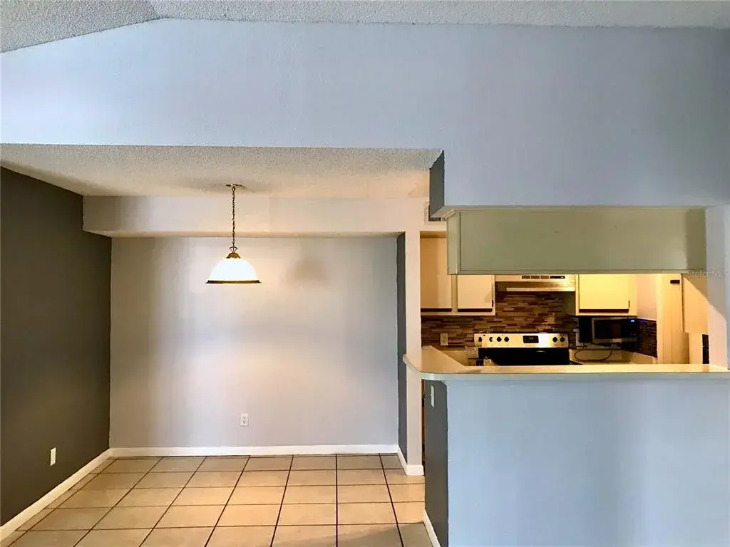 Dining room and breakfast bar